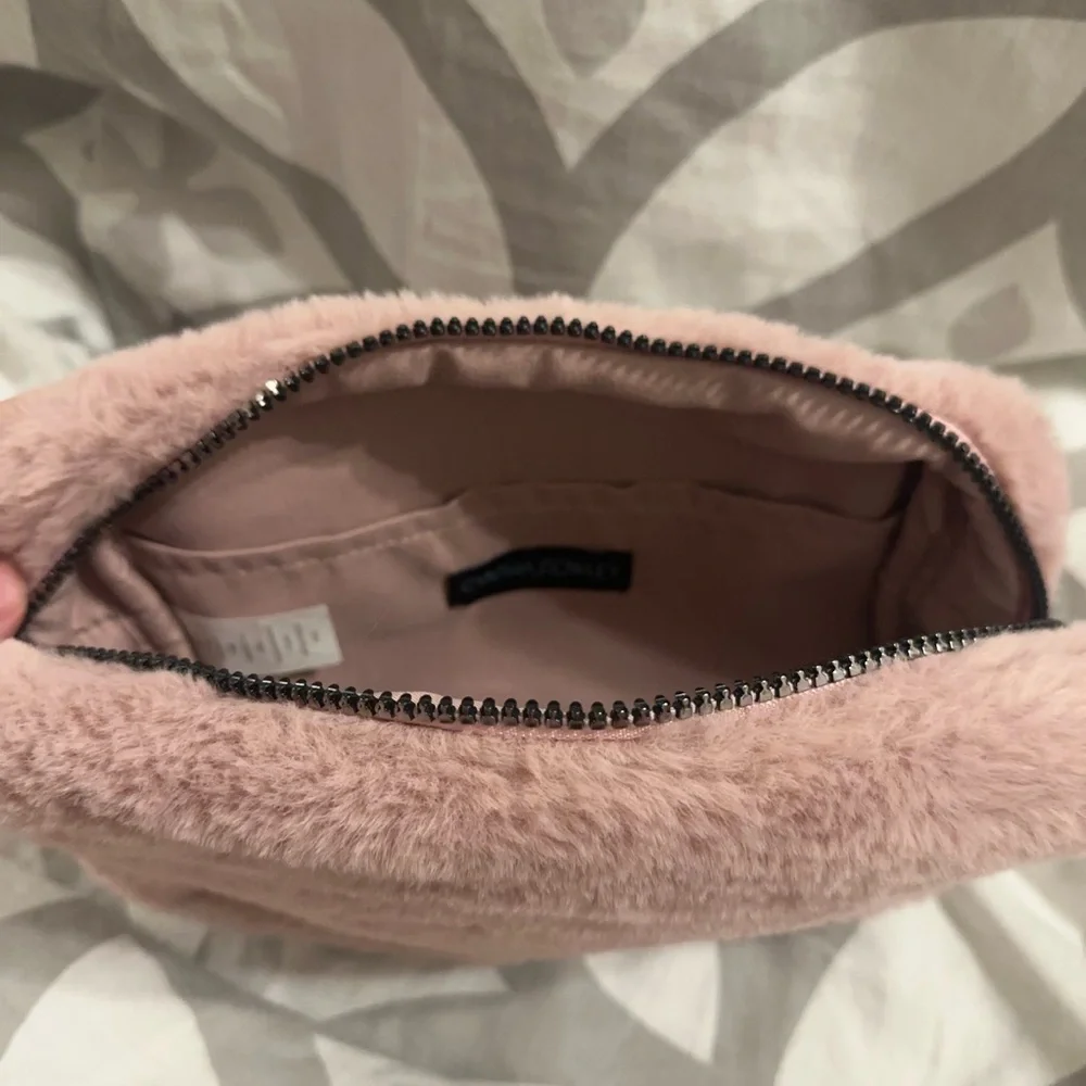 Cynthia Rowley Cosmetic Bag Pink Plush Mini Fuzzy Blush Zip Up Makeup Pouch Soft